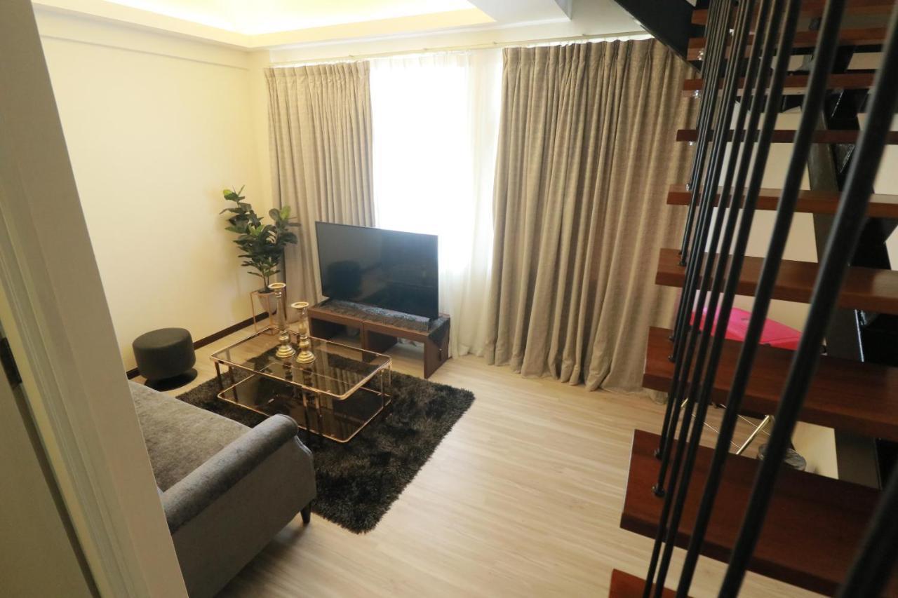 Amamas Boutique Hotel Kuching Exterior photo