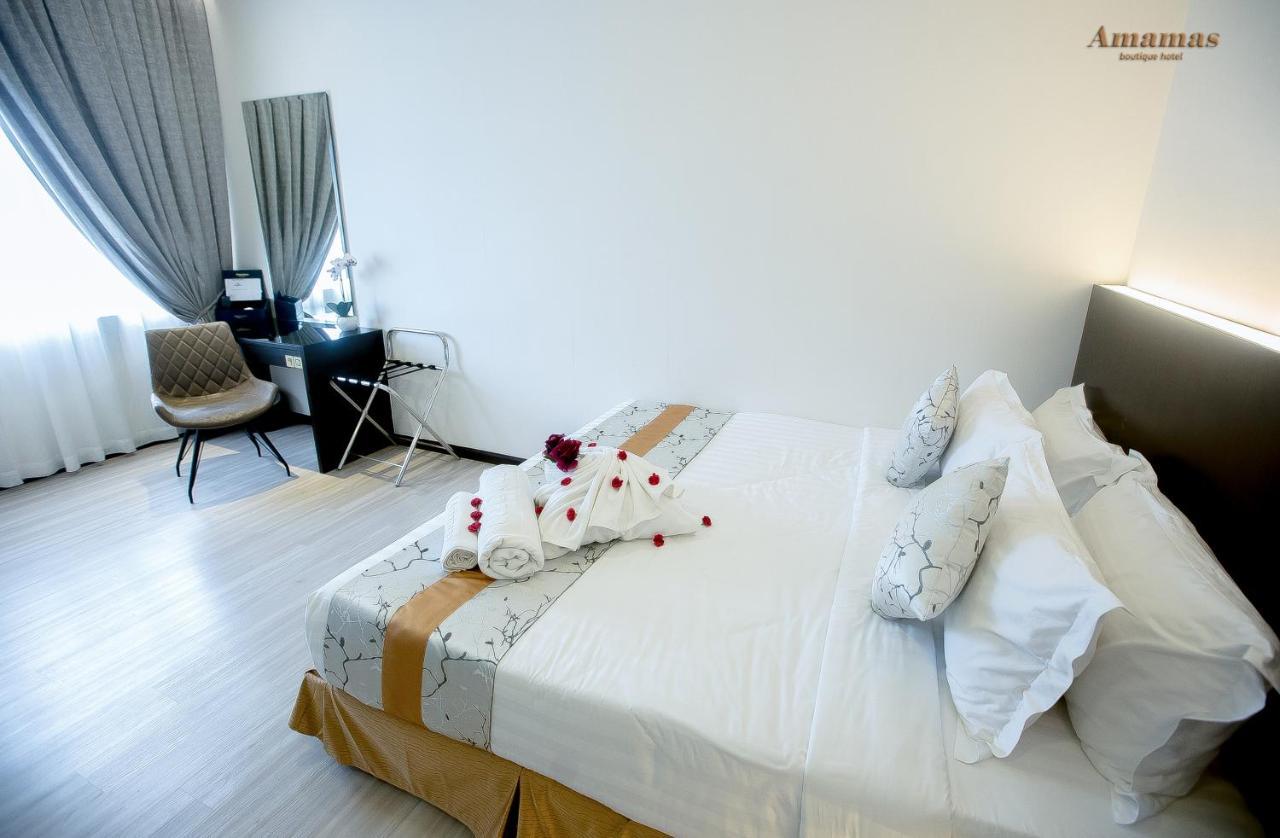 Amamas Boutique Hotel Kuching Exterior photo