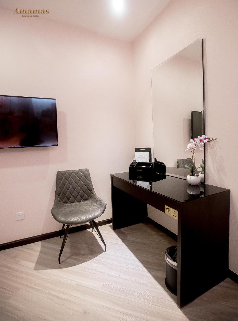 Amamas Boutique Hotel Kuching Exterior photo
